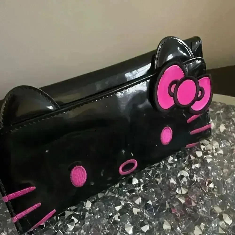 Hello Kitty face Sanrio Black and Pink patent Wallet sleek trifold kawaii
